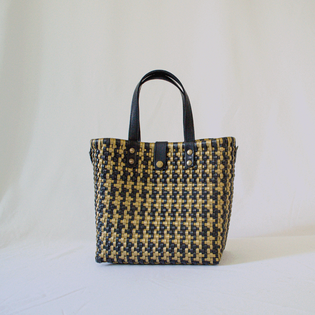 Tote Mediano de Piel Hecho en México bolsa artesanal tejida a mano con plástico reciclado LDPE
