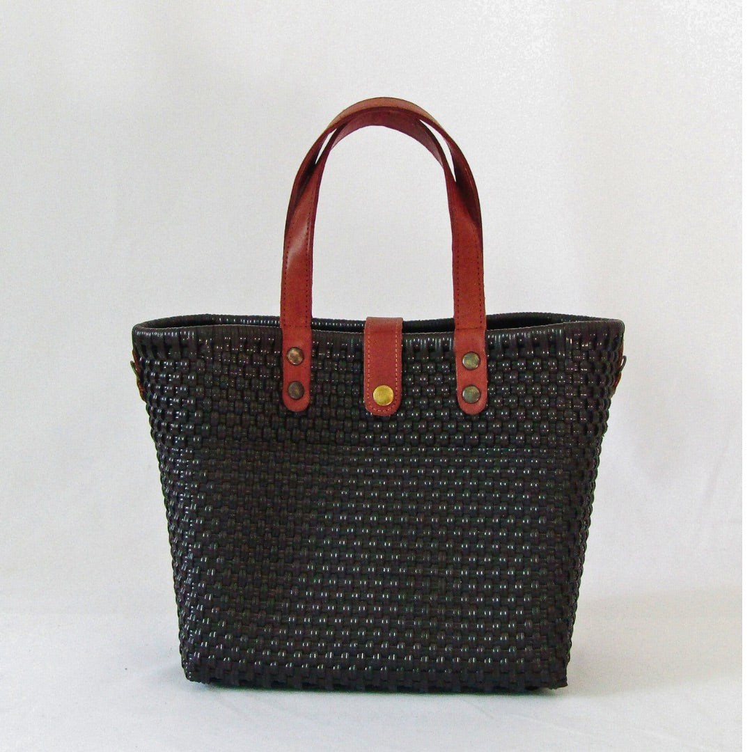 Tote Mediano de Piel Hecho en México bolsa artesanal tejida a mano con plástico reciclado LDPE