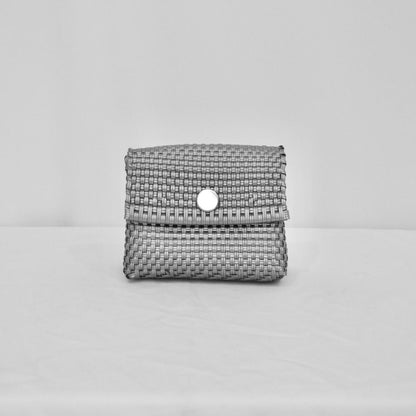 Bolsa de cosméticos artesanal con impacto social y diseño funcional - Bolsa Artesanal MX | Bolsas Hechas a Mano con Impacto Social