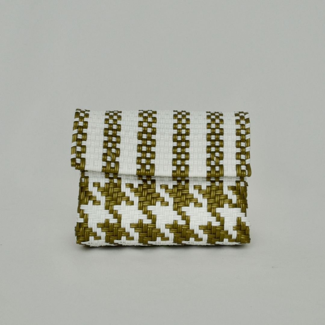 Bolsa de cosméticos artesanal con impacto social y diseño funcional - Bolsa Artesanal MX | Bolsas Hechas a Mano con Impacto Social