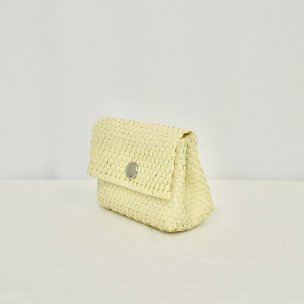 Bolsa de cosméticos artesanal con impacto social y diseño funcional - Bolsa Artesanal MX | Bolsas Hechas a Mano con Impacto Social