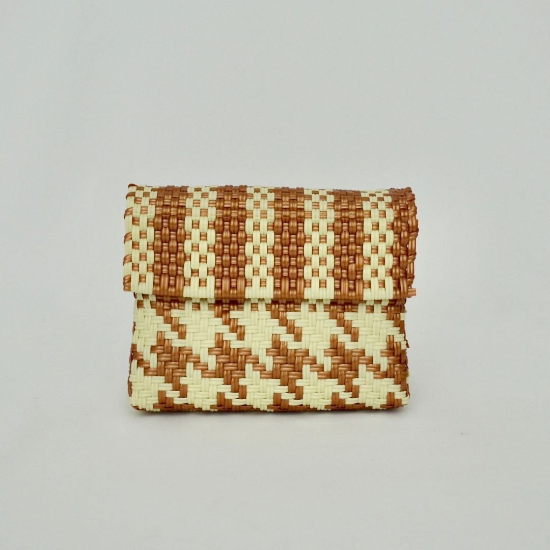 Bolsa de cosméticos artesanal con impacto social y diseño funcional - Bolsa Artesanal MX | Bolsas Hechas a Mano con Impacto Social