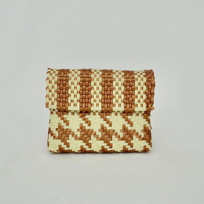 Bolsa de cosméticos artesanal con impacto social y diseño funcional - Bolsa Artesanal MX | Bolsas Hechas a Mano con Impacto Social