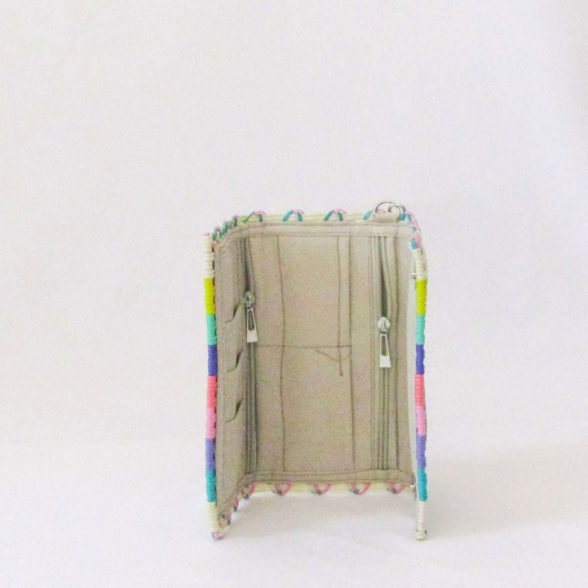 Cartera Artesanal Multicolor  Tejida a Mano en México