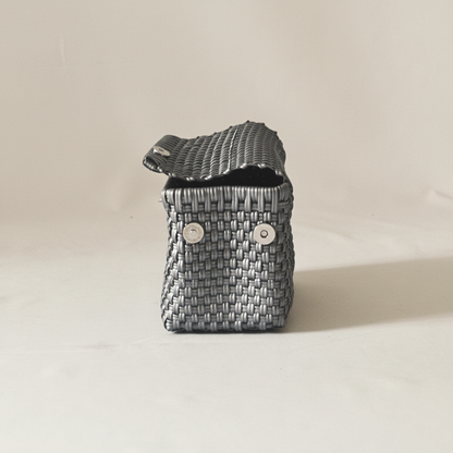 Cosméticos Gunmetal abierto lateral — Off-White