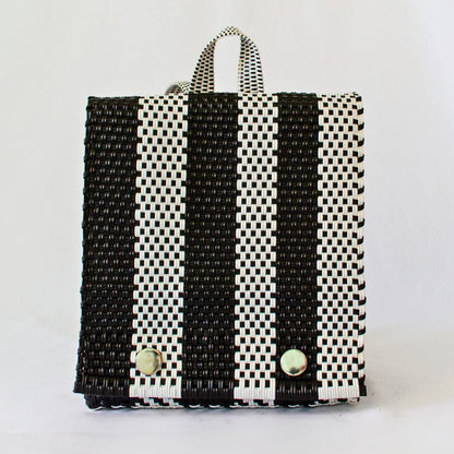 Mochila artesanal grande hecha en México | Diseño ligero y resistente - Bolsa Artesanal MX | Bolsas Hechas a Mano con Impacto Social