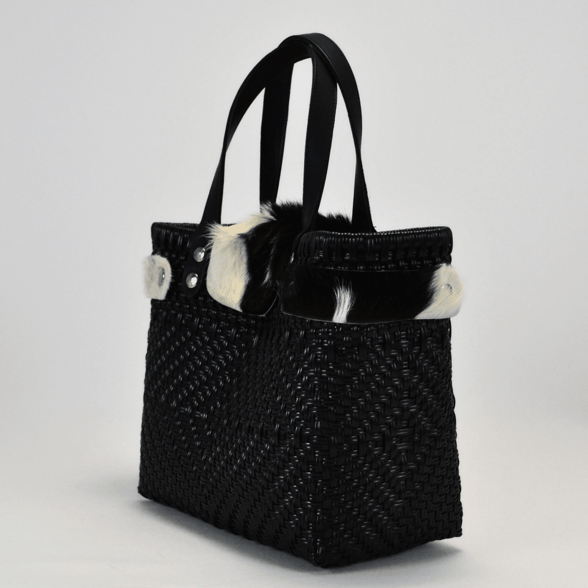 Tote artesanal piel México | Edición Cow Furry hecha a mano - Bolsa Artesanal MX | Bolsas Hechas a Mano con Impacto Social