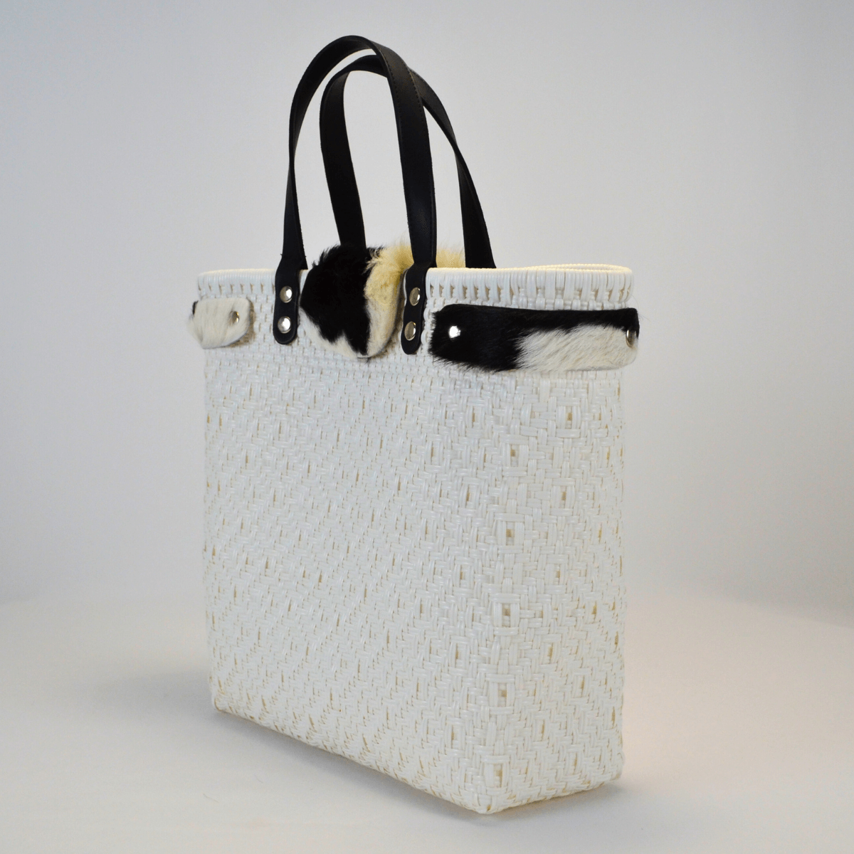 Tote artesanal piel México | Edición Cow Furry hecha a mano - Bolsa Artesanal MX | Bolsas Hechas a Mano con Impacto Social