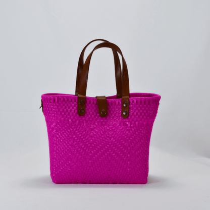 Tote mediano asa de piel fucsia asa negra - hecho a mano en penales mexicanos México